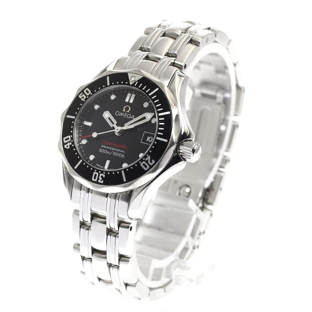 OMEGA SEAMASTER BLACK QUARTZ WATCH: OMEGA Seamaster black Quartz Watch Brand: OMEGA Type: Wristwatch Material: Band Material Stainless Steel, Case Material Stainless Steel Color: Band Color Silver, Dial Color black, Case Color Silver
