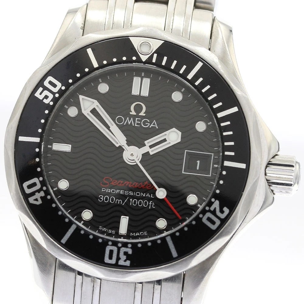 OMEGA SEAMASTER BLACK QUARTZ WATCH: OMEGA Seamaster black Quartz Watch Brand: OMEGA Type: Wristwatch Material: Band Material Stainless Steel, Case Material Stainless Steel Color: Band Color Silver, Dial Color black, Case Color Silver