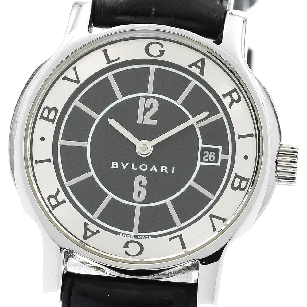 BVLGARI SOLO DATE BLACK QUARTZ WATCH: BVLGARI Solo Date black Quartz Watch Brand: BVLGARI Type: Wristwatch Material: Band Material leather, Case Material Stainless Steel Color: Band Color black, Dial Color black, Case Color Silver Size: