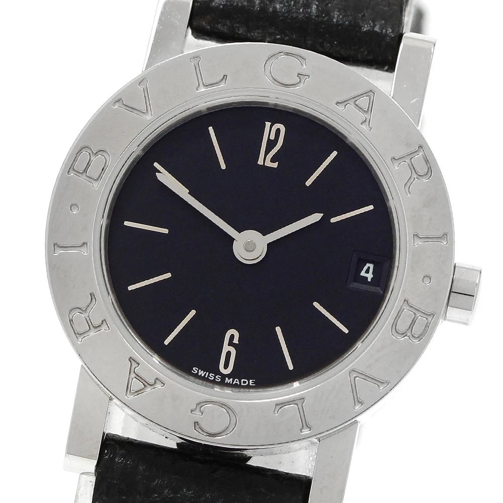 BVLGARI DATE BLACK QUARTZ WATCH: BVLGARI Date black Quartz Watch Brand: BVLGARI Type: Wristwatch Material: Band Material leather, Case Material Stainless Steel Color: Band Color black, Dial Color black, Case Color Silver Size: Case