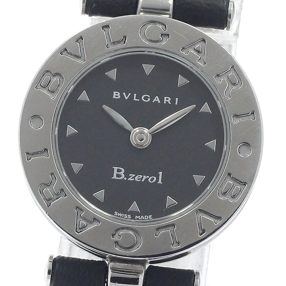 BVLGARI BLACK QUARTZ WATCH: BVLGARI Black Quartz Watch Brand: BVLGARI Type: Wristwatch Material: Band Material leather, Case Material Stainless Steel Color: Band Color black, Dial Color black, Case Color Silver Size: Case Size