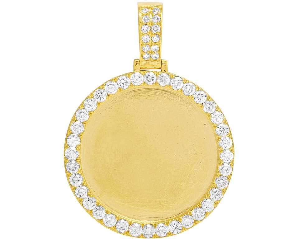 MEMORY FRAME MEDALLION PHOTO ENGRAVE DIAMOND PENDANT: Memory Frame Medallion Photo Engrave Diamond Pendant Brand: None Type/Style: Necklace Material: 14k Yellow Gold Color: Yellow Gold Size: Dimension 1.6" Accessories: None Accessories Notice
