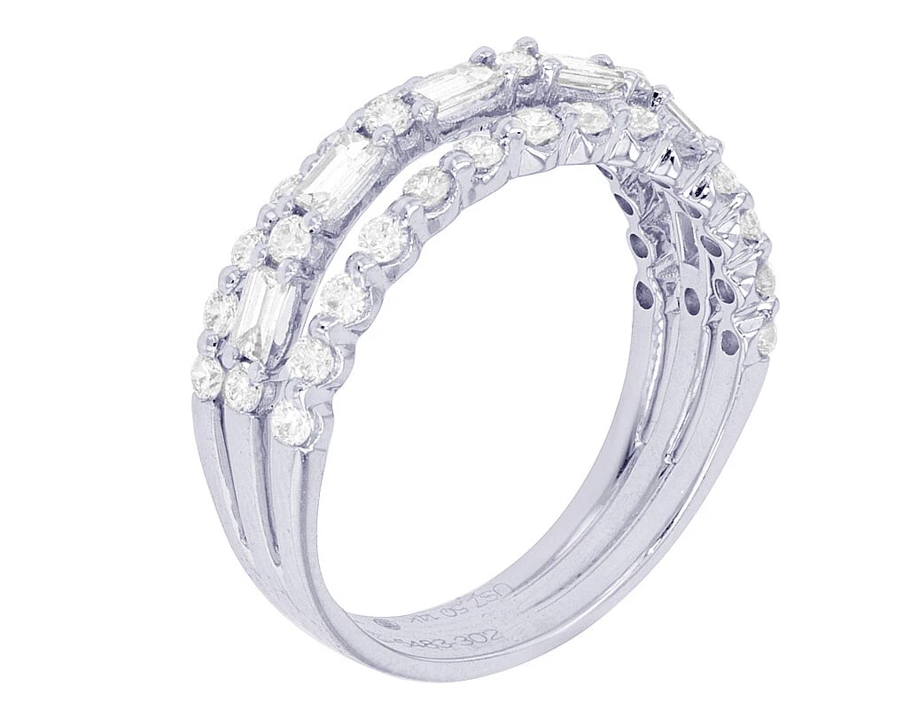 BAGUETTE ENGAGEMENT DIAMOND RING 14K WHITE GOLD: Baguette Engagement Diamond Ring 14k White Gold Brand: None Type/Style: Ring Material: 14K White Gold, Main Stone/Creation Natural Color: White Gold Size: Dimension 21mm x 5mm Accessories: None