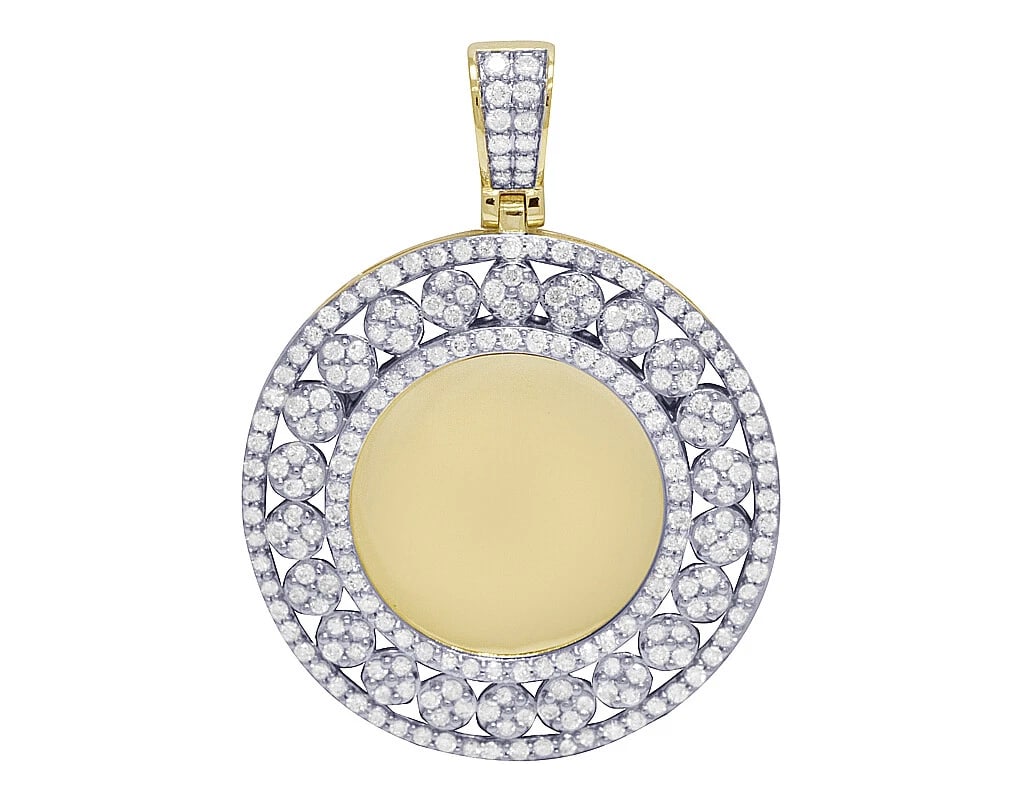 10K YELLOW GOLD HALO CLUSTER MEMORY FRAME DIAMOND PENDANT: 10K Yellow Gold Halo Cluster Memory Frame Diamond Pendant Brand: None Type/Style: Necklace Material: 10k Yellow Gold, Main Stone/Creation Natural Color: Yellow Gold Size: Dimension 1.8" Accessorie