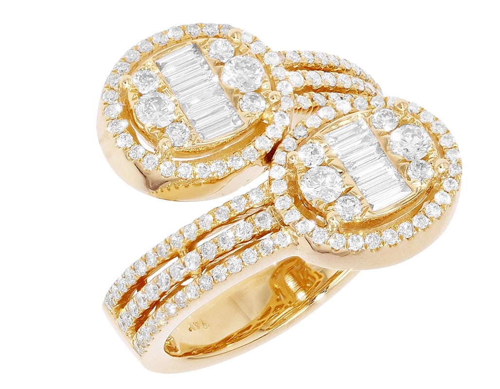 OVAL BAGUETTE DIAMOND RING 14K YELLOW GOLD: Oval Baguette Diamond Ring 14K Yellow Gold Brand: None Type/Style: Ring Material: 14K Yellow Gold, Main Stone/Creation Natural Color: Yellow Gold Size: 6US Accessories: None Accessories No