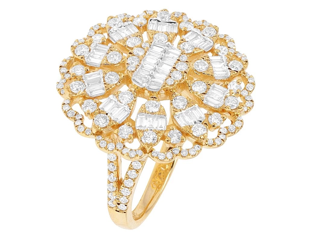 BAGUETTE FLOWER DIAMOND RING WIDE HALO DESIGN: Baguette Flower Diamond Ring Wide Halo Design Brand: None Type/Style: Ring Material: 14K Yellow Gold, Main Stone/Creation Natural Color: Yellow Gold Size: 6.5US Accessories: None Accessories Notice: