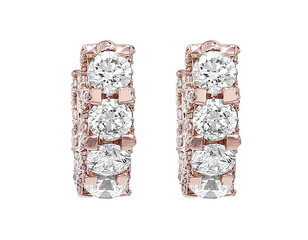 INSIDE-OUT DIAMOND HOOP EARRINGS 14K: Inside-Out Diamond Hoop Earrings 14K Brand: None Type/Style: Earrings Material: 14K Rose Gold, Main Stone/Creation NATURAL Color: ROSE GOLD Size: Dimension L 0.5" Accessories: None Accesso