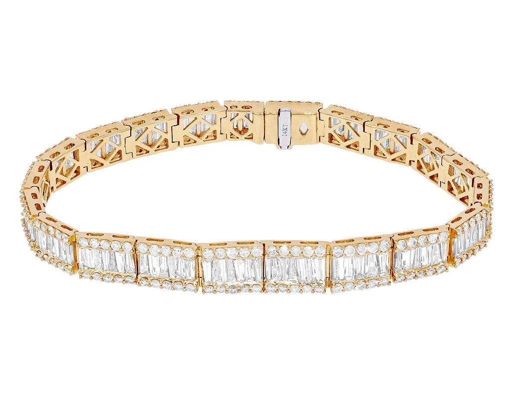 BAGUETTE DIAMOND TENNIS BRACELET Yellow GOLD: Baguette Diamond Tennis Bracelet Yellow GOLD Brand: None Type/Style: Bracelet Material: 18k Yellow Gold , Main Stone/Creation Natural Color: Yellow Gold, Size: Dimension L 7" x W 8mm Accessories:
