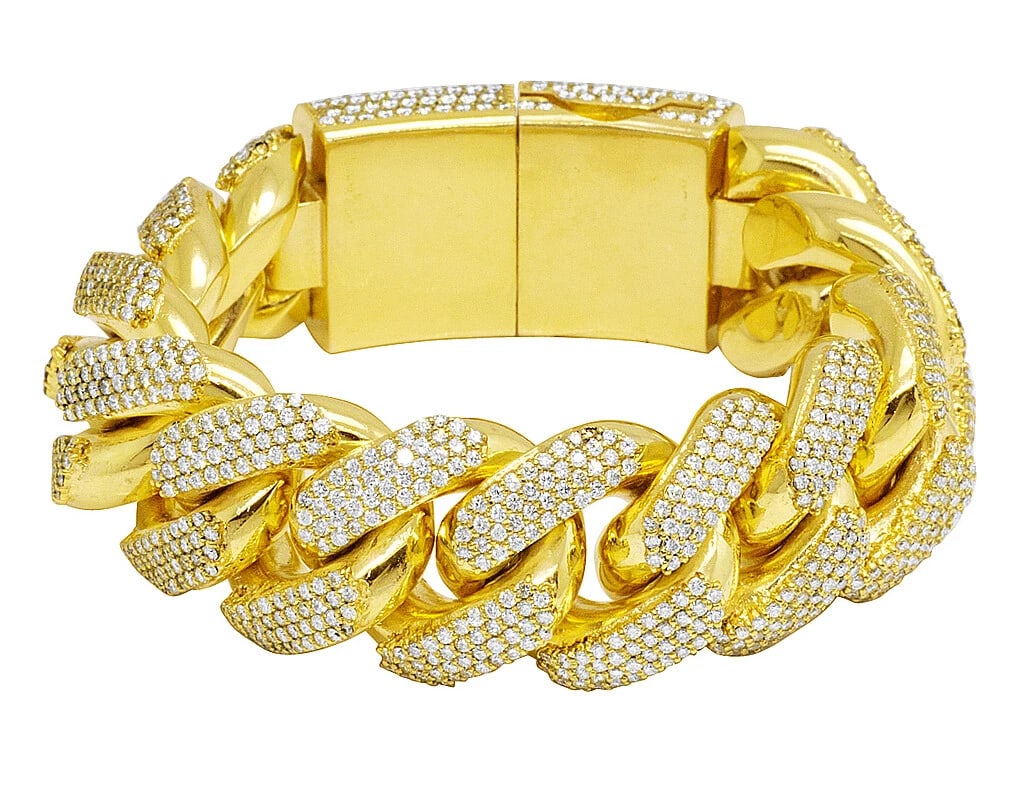 MENS DIAMOND MIAMI CUBAN LINK BRACELET YELLOW GOLD: Mens Diamond Miami Cuban Link Bracelet Yellow Gold Brand: None Type/Style: Bracelet Material: 10kYellow Gold Color: Yellow Gold Size: Width 26MMmm Length 8.5 in. Accessories: None Accessories Notice:
