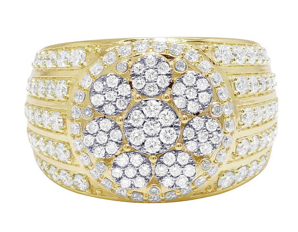 10K YELLOW-WHITE GOLD CLUSTER DIAMOND PINKY RING: 10K Yellow-White Gold Cluster Diamond Pinky Ring Brand: None Type/Style: Ring Material: 10K Yellow-White Gold, Main Stone/Creation Natural Color: Yellow-White Gold Size: 10US Accessories: None