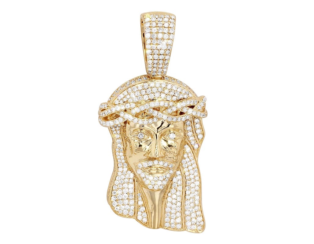 JESUS HEAD DIAMOND PENDANT 10K Yellow-gold: Jesus Head Diamond Pendant 10K Gold Brand: None Type/Style: Pendant Material: 10K Yellow-gold Main Stone/Creation Natural Color: Yellow Gold Size: Dimension L 2.2" W 1" Accessories: None A