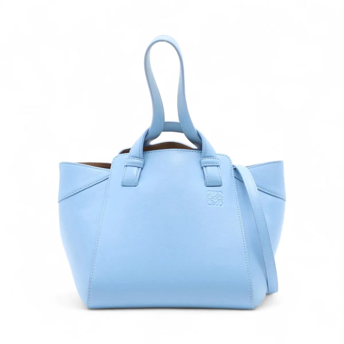 LOEWE HAMMOCK NUGGETS LEATHER 2 WAY HANDBAG HANDBAG: Loewe hammock nuggets Leather 2 Way Handbag Handbag Brand: Loewe Type/Style: Hand bag Material: Leather Color: Blue Size: Height:7.7inch Length:8.1inch Depth:6.9inch Handle height:5.9inch Accessor
