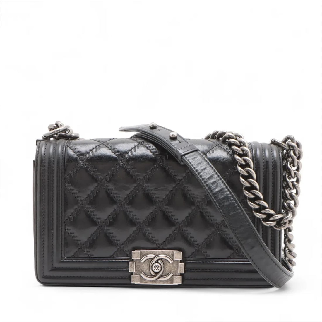 CHANEL BOY 25 LEATHER CHAIN SHOULDER BAG: Chanel BOY 25 Leather Chain Shoulder Bag Brand: Chanel Type/Style: Shoulder bag Material: Leather Color: Black Size: Height:5.7inchLength:9.6inchDepth:2.8inch Accessories: None Accessories