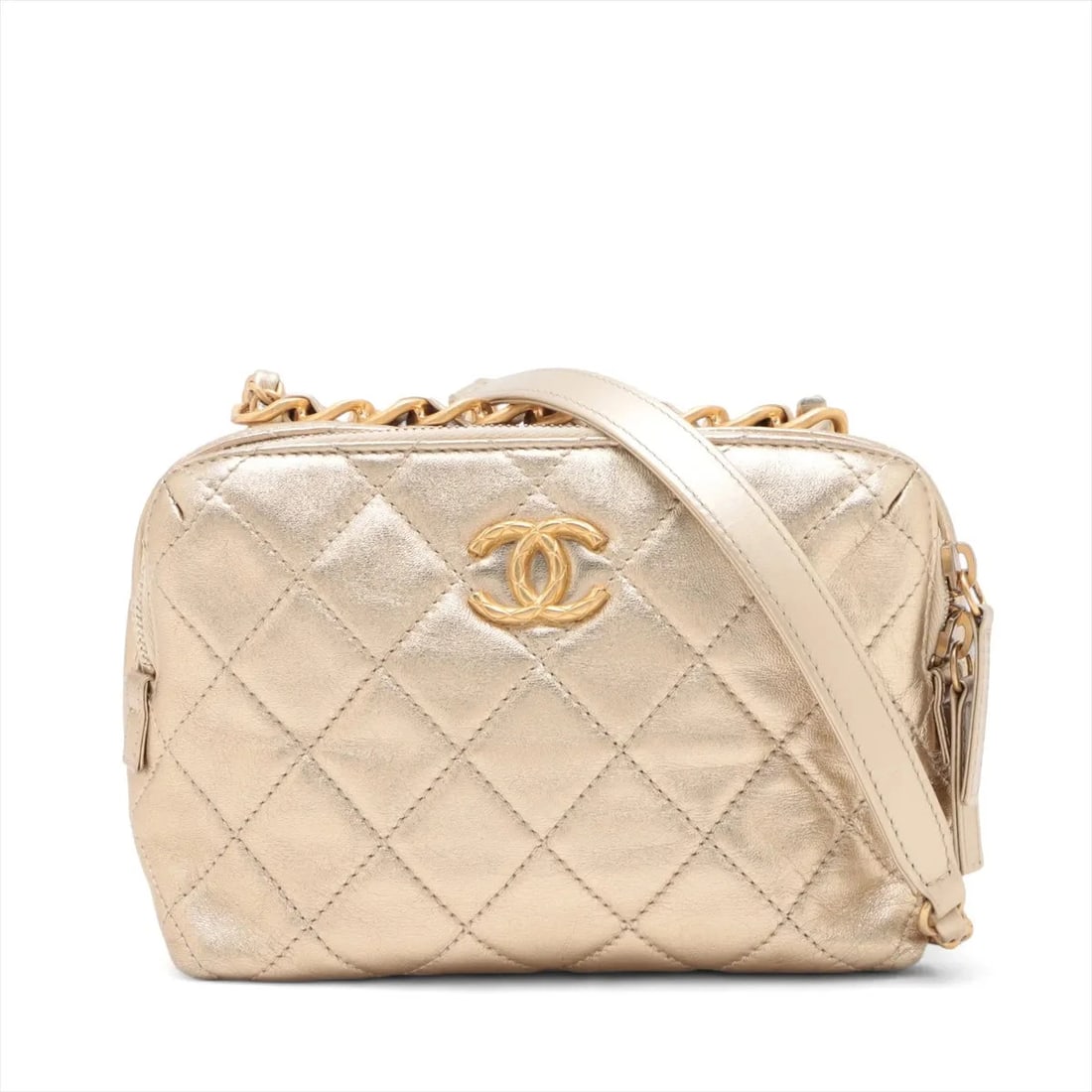 CHANEL MATELASSE LAMBSKIN CHAIN SHOULDER BAG: Chanel Matelasse Lambskin Chain Shoulder Bag Brand: Chanel Type/Style: Shoulder bag Material: Lambskin Color: Gold Size: Height:5.1inch Length:7.1inch Depth:3.3inch Handle height:1.4inch Accessori