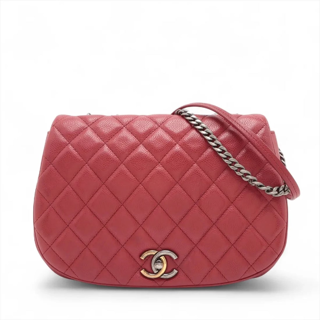 CHANEL MATELASSE GRAINED CALFSKIN CHAIN BAG SHOULDER BAG: Chanel Matelasse Grained Calfskin Chain Bag Shoulder bag Brand: Chanel Type/Style: Shoulder bag Material: Caviar Skin Color: Red Size: Height:7.5inch Length:11.0inch Depth:2.6inch Accessories: Non