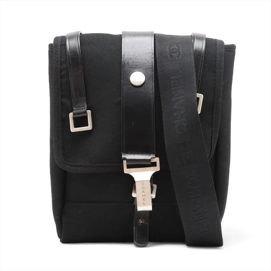 CHANEL SPORT LINE CANVAS X LEATHER SHOULDER BAG: Chanel Sport Line canvas x leather Shoulder bag Brand: Chanel Type/Style: Shoulder bag Material: Canvas & Leather Color: Black Size: Height:9.1inchLength:6.5inchDepth:3.9inch Accessories: None