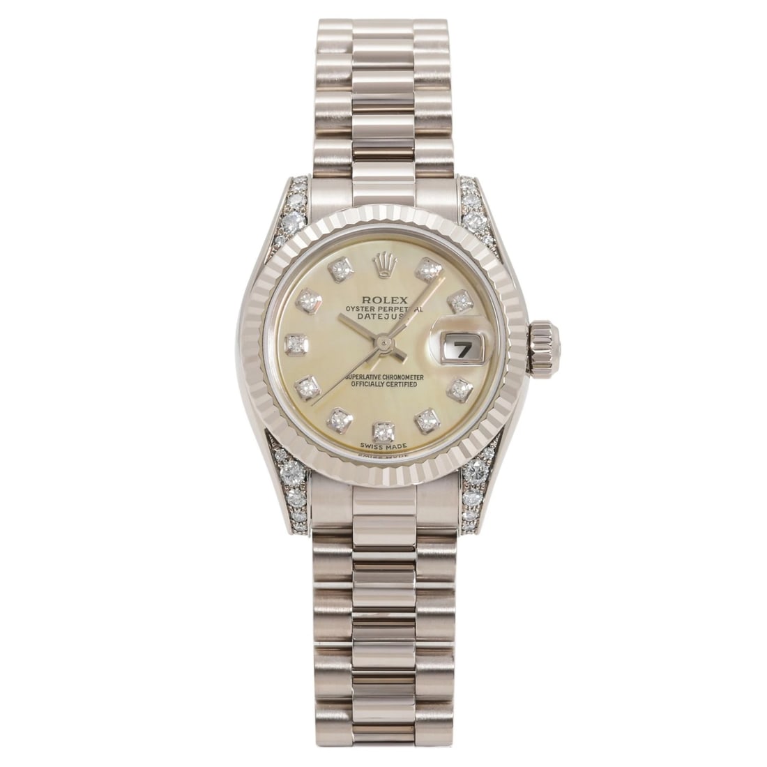ROLEX DATEJUST YELLOW DIAL WATCH: Rolex Datejust yellow Dial Watch Brand: Rolex Type: Wristwatch Material: 18k white gold White Gold Color: Dial color Silver Size: Bracelet size: 17.0cm Case size: 26.0mm Accessories: None