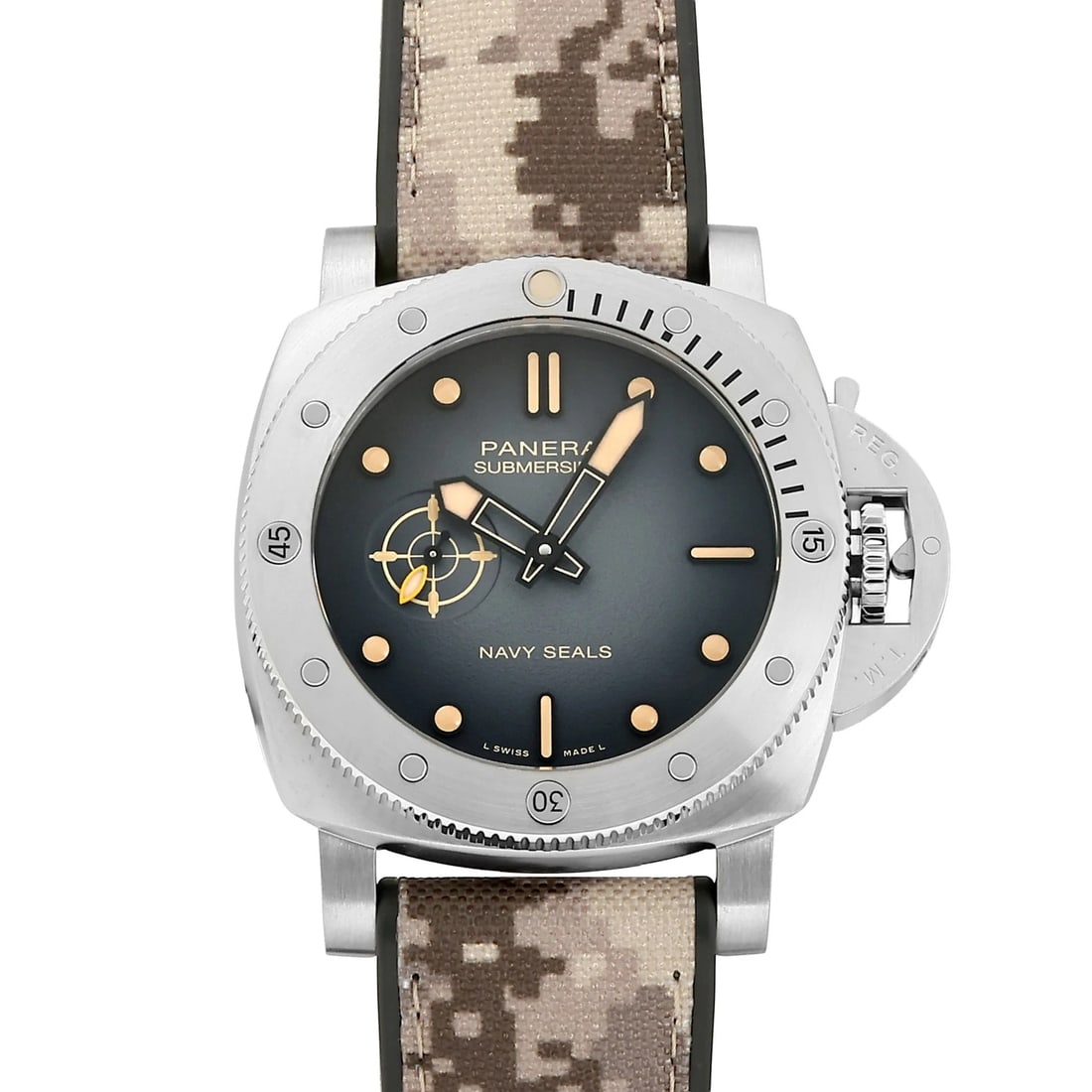 PANERAI SUBMERSIBLE QUARANTA QUATRO NAVY SEALS BLACK DIAL WATCH: PANERAI Submersible Quaranta Quatro Navy Seals black Dial Watch Brand: PANERAI Type: Wristwatch Material: stainless rubber Color: Dial color black Size: Bracelet size: 20.0cm Case size: 44.0mm Acc