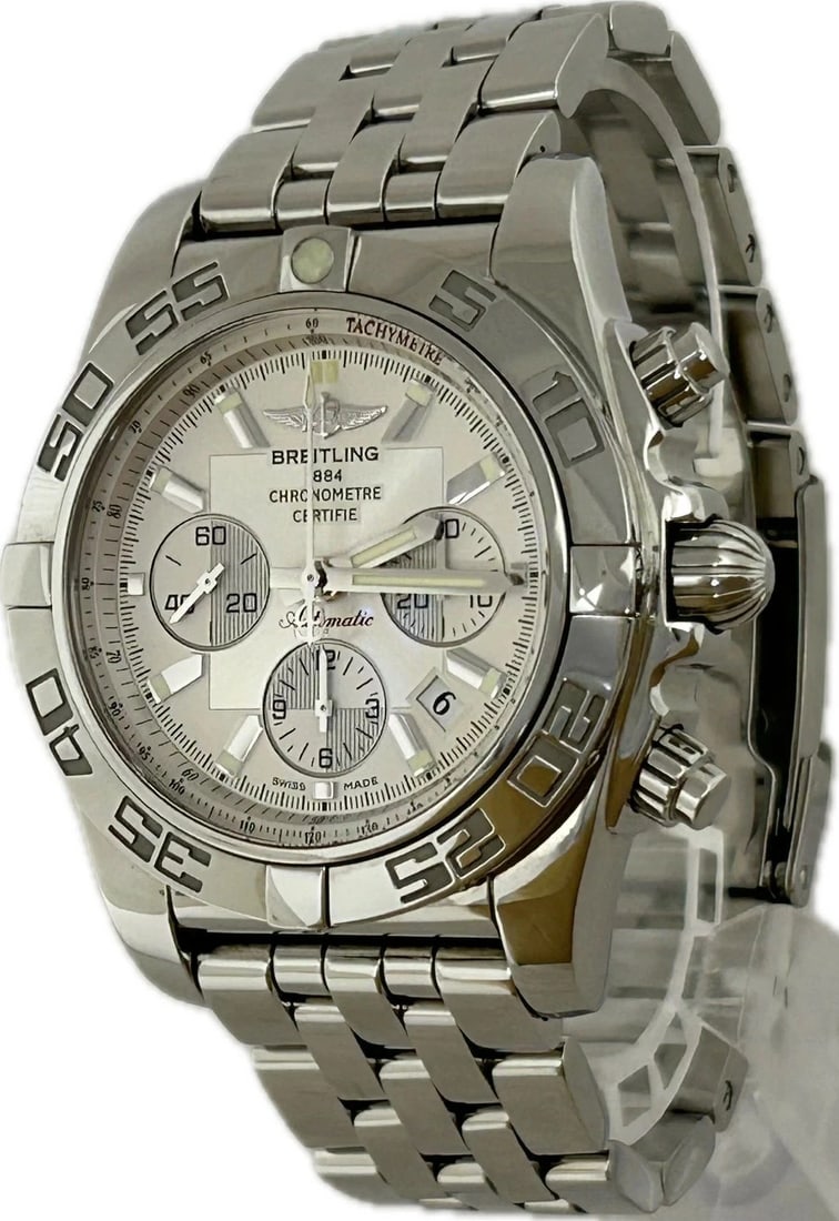 BREITLING CHRONOMAT AUTOMATIC WATCH: Breitling Chronomat Automatic Watch Brand: BREITLING Type: Wristwatch Material: ss Color: Dial color silver Size: Case (w) 44mm -Arm circumference approx. 19cm Accessories: None Accessories Notice: