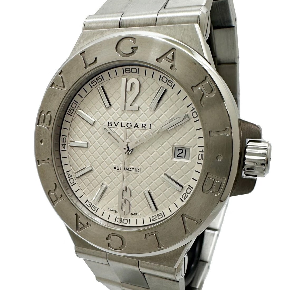 BVLGARI DIAGONO ANALOG SILVER AUTOMATIC WATCH: BVLGARI DIAGONO Analog Silver Automatic Watch Brand: BVLGARI Type: Wristwatch Material: Stainless Steel Color: Dial color Silver Size: Case diameter approx.: 40mm Accessories: None Accessories