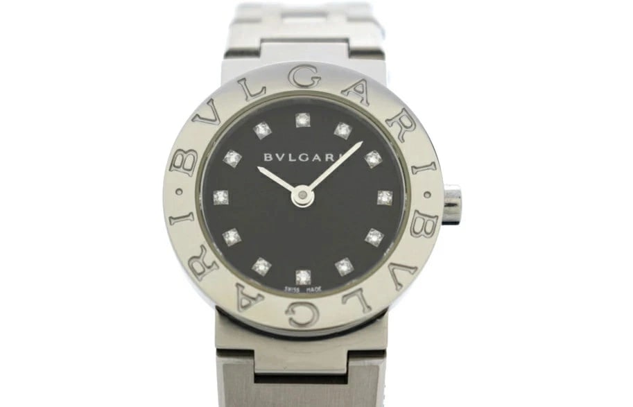 BVLGARI DIAMOND WATCH QUARTZ WATCH: BVLGARI Diamond Watch Quartz Watch Brand: BVLGARI Type: Wristwatch Material: Stainless Steel Color: Dial color black Size: case: approx. 23mm Arm circumference: approx. 15cm Accessories: None