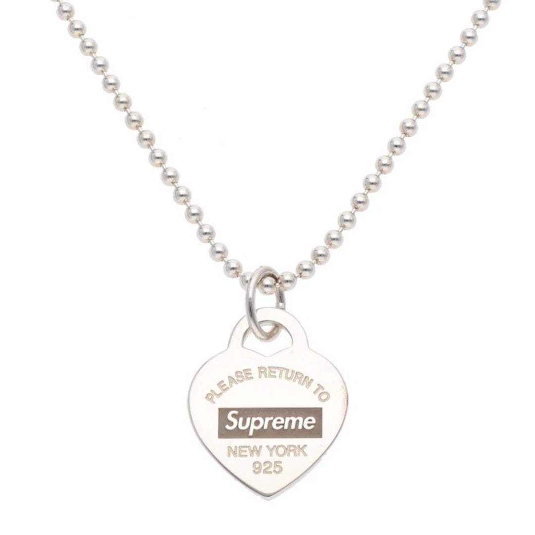 SUPREME X TIFFANY & CO. 21AW HEART TAG PENDANT SILVER NECKLACE: Supreme x Tiffany & Co. 21AW Heart Tag Pendant Silver Necklace Brand: Tiffany & Co. Type/Style: Necklace Material: 925 Color: Silver Size: chain length 61cm Accessories: None Accessories Notice: When