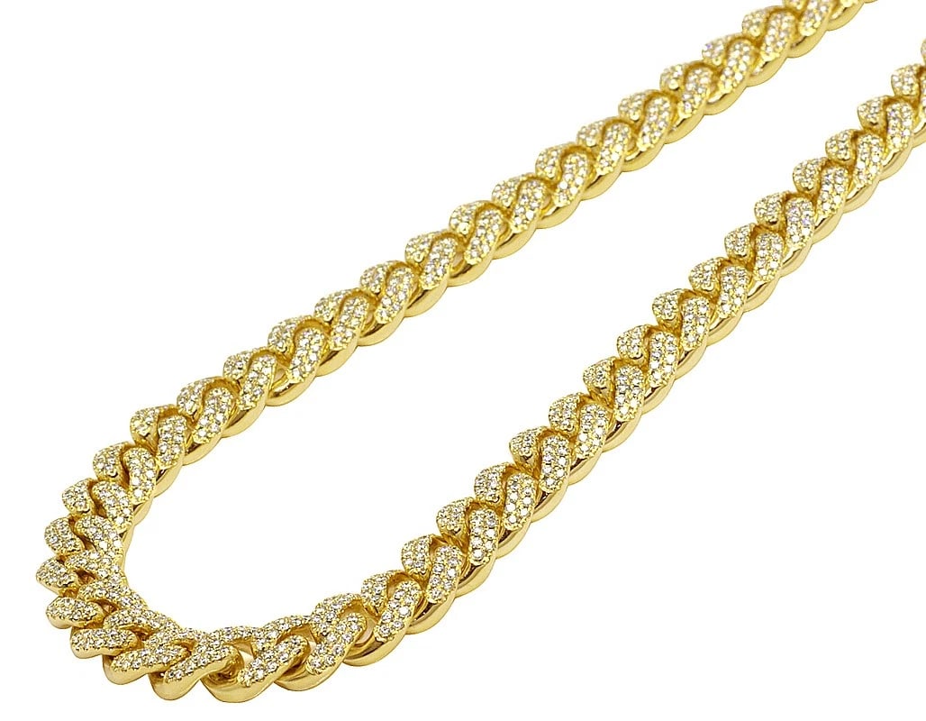 DIAMOND MIAMI CUBAN CHAIN NECKLACE: Diamond Miami Cuban Chain Necklace Brand: None Type/Style: Necklace Material: 10K Yellow Gold, Main Stone/Creation Natural Color: Yellow Gold Size: Width 10mm Accessories: None Accessories