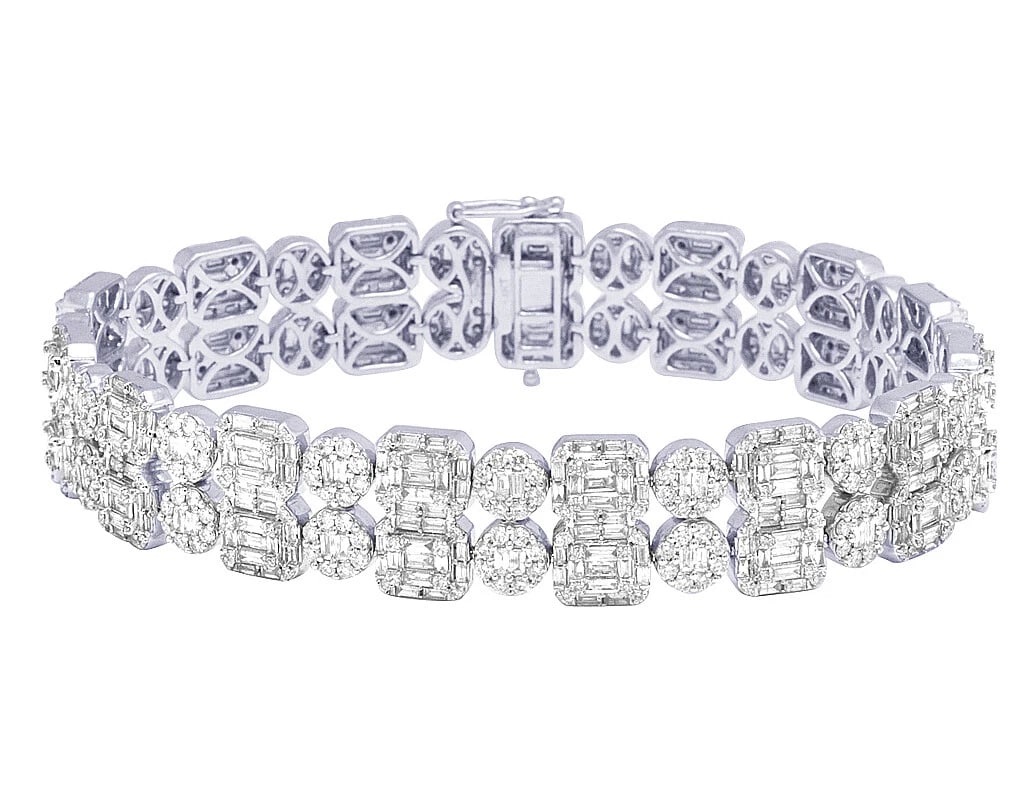 ROUND BAGUETTE CLUSTER DIAMOND BRACELET: Round Baguette Cluster Diamond Bracelet Brand: None Type/Style: Bracelet Material: 14K White Gold, Main Stone/Creation Natural Color: white Gold Size: Dimension 13.5mm Length 8 in. Accessories: None