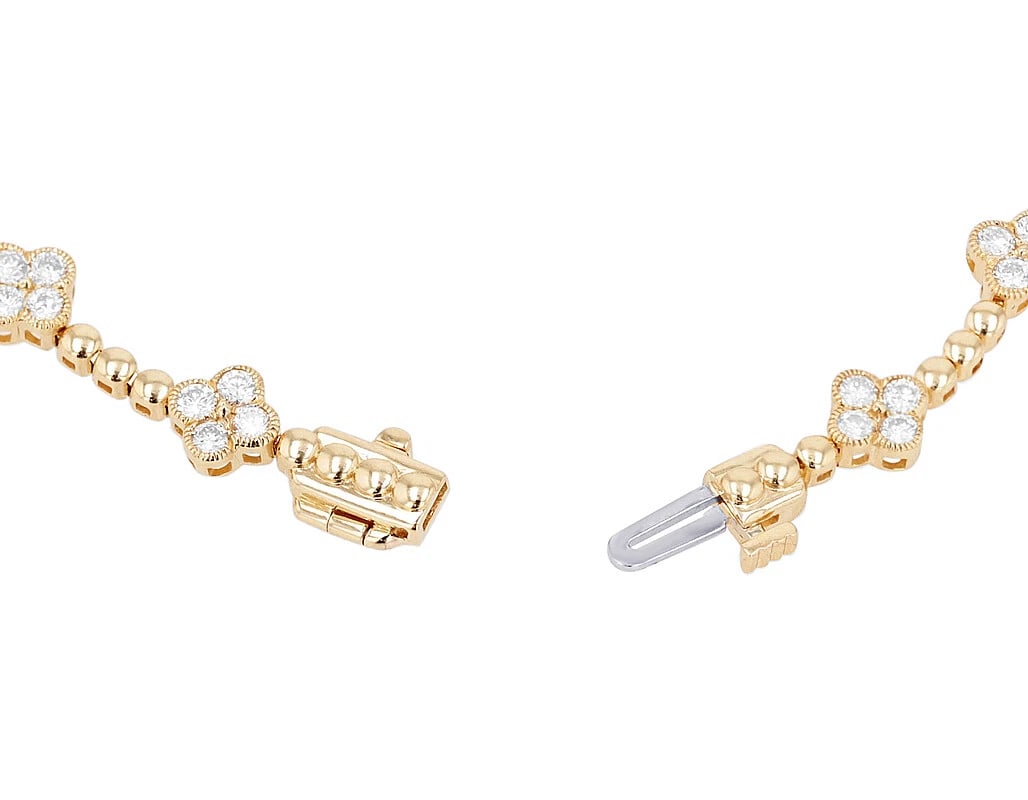 BEZEL-SET DIAMOND CLOVER LEAF BRACELE - 2