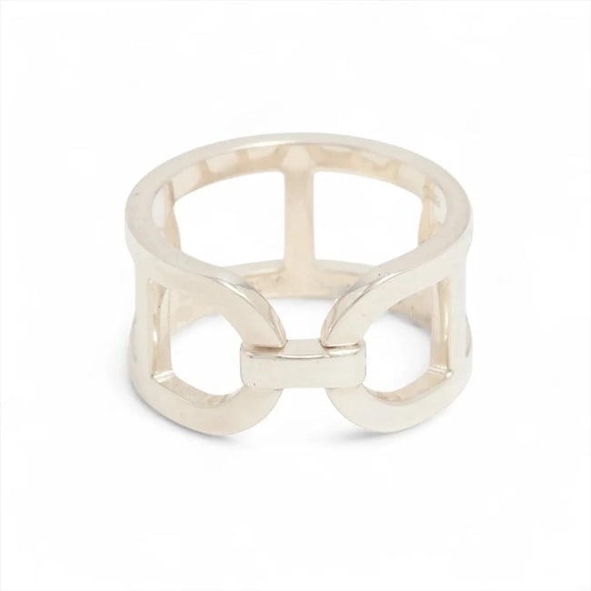 HERMES EVER CHAINE D'ANCRERING: Hermes Ever Chaine D'AncreRing Brand: Hermès Type/Style: Ring Material: 925 Color: Silver Size: 6.75 - 7 US Accessories: None Accessories Notice: When purchasing pre-owned goods, please refer to the