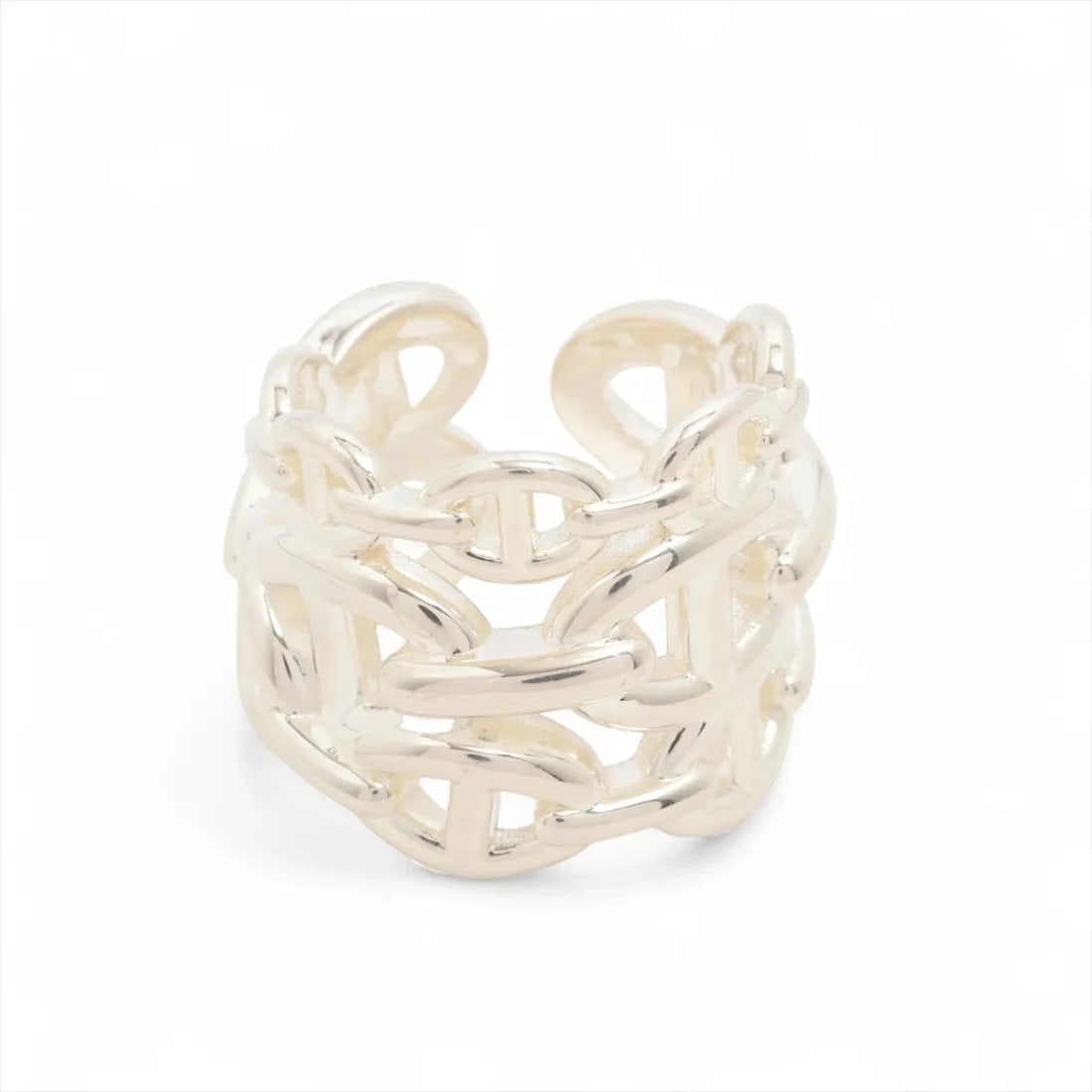 HERMES CHAINE D'ANCRE ENCHAINEE GM RING: Hermes Chaine d'Ancre Enchainee GM Ring Brand: Hermès Type/Style: Ring Material: 925 Color: Silver Size: 6 US Accessories: None Accessories Notice: When purchasing pre-owned goods, please