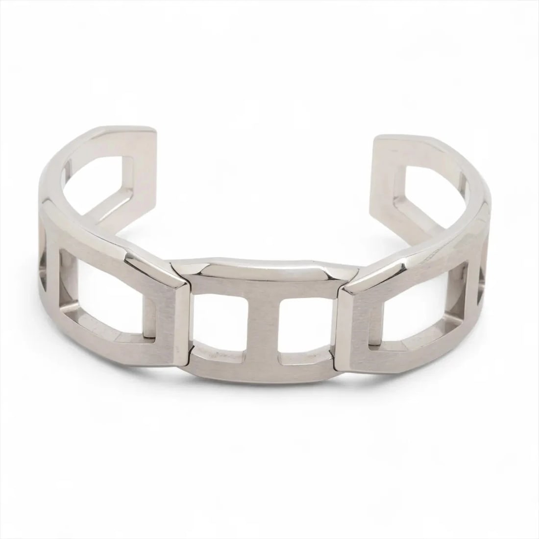 HERMES TETRIS BANGLE T4 GP SILVER: Hermes Tetris Bangle T4 GP Silver Brand: Hermès Type/Style: Bracelet Material: GP Color: Silver Size: (CM) Bracelet length:16.5 (Inch) Bracelet Length:6.5inch Accessories: None Accessories Notice: