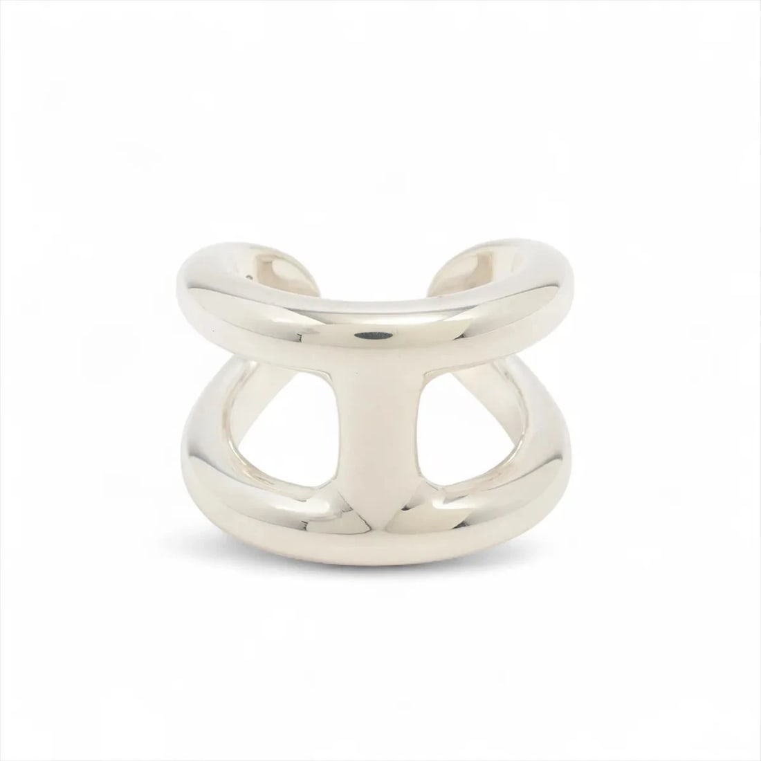 HERMES OSMO'S GM RING: Hermes Osmo's GM Ring Brand: Hermès Type/Style: Ring Material: 925 Color: Silver Size: 6.75 - 7 US Accessories: None Accessories Notice: When purchasing pre-owned goods, please refer to th