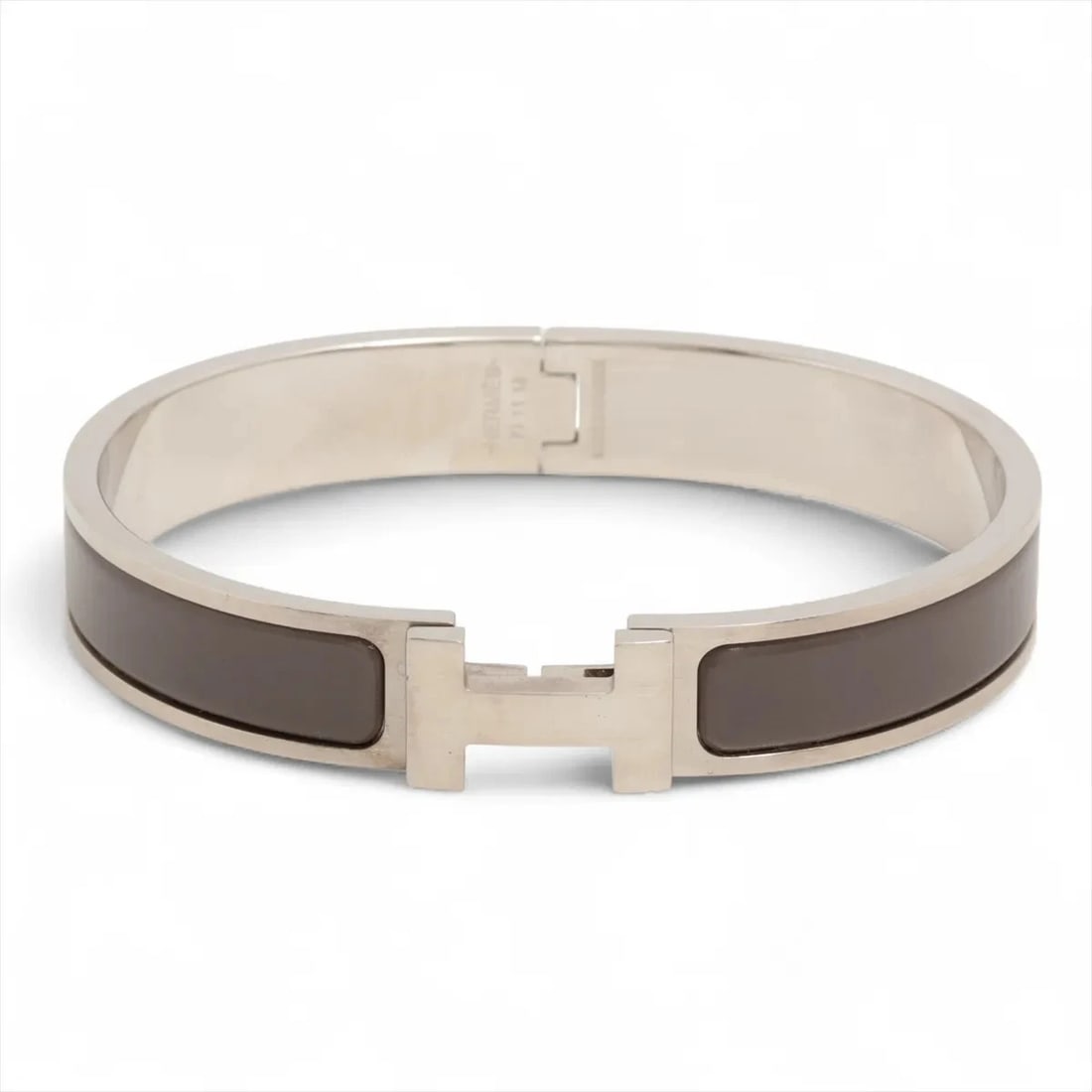 HERMES CLICK H BANGLE FANS BRACELET: Hermes click H bangle fans Bracelet Brand: Hermès Type/Style: Bracelet Material: metal Color: Gray x silver Size: (CM) Bracelet length:19 (Inch) Bracelet Length:7.5inch Accessories: None Accessories