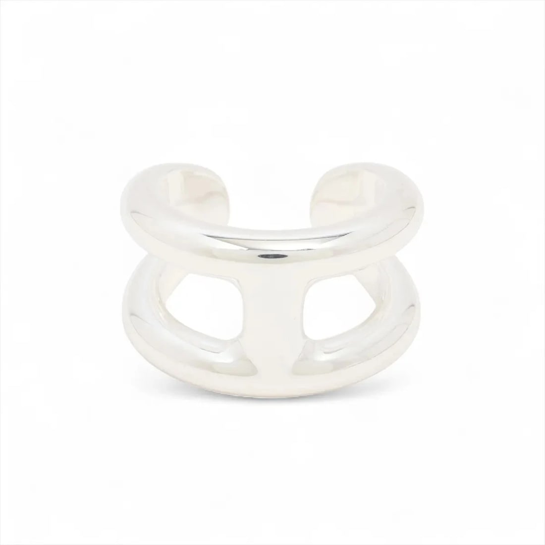 HERMES OSMOZ PM RING: Hermes Osmoz PM Ring Brand: Hermès Type/Style: Ring Material: 925 Color: Silver Size: 6 US Accessories: None Accessories Notice: When purchasing pre-owned goods, please refer to the photos of the