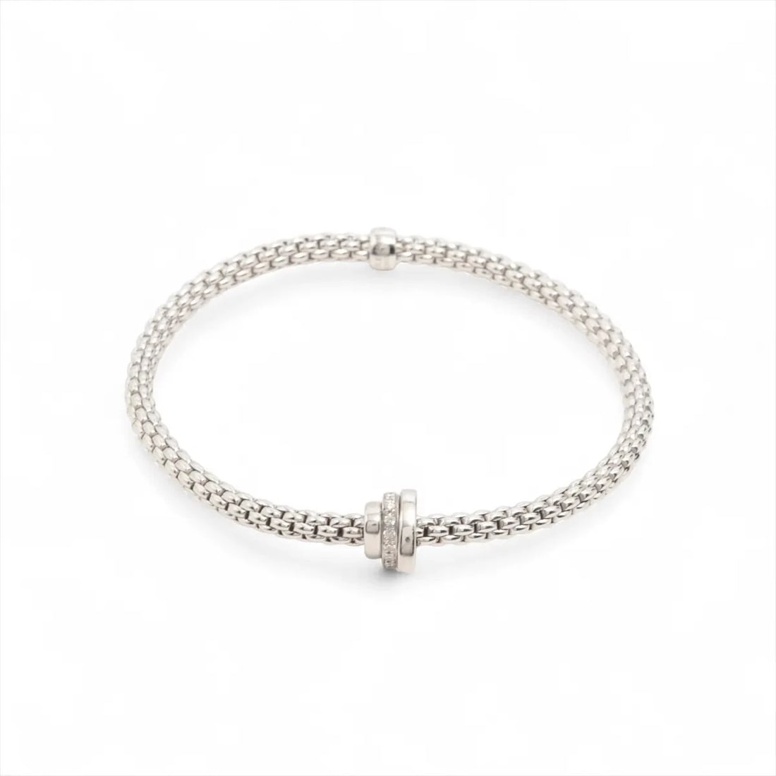 FOPPE DIAMOND BRACELET 750(WG): Foppe diamond Bracelet 750(WG) Brand: Foppe Type/Style: Bracelet Material: 18k White Gold, Main Stone/Creation Natural Color: Not Specified Size: (CM) Bracelet length:15.2 (Inch) Bracelet