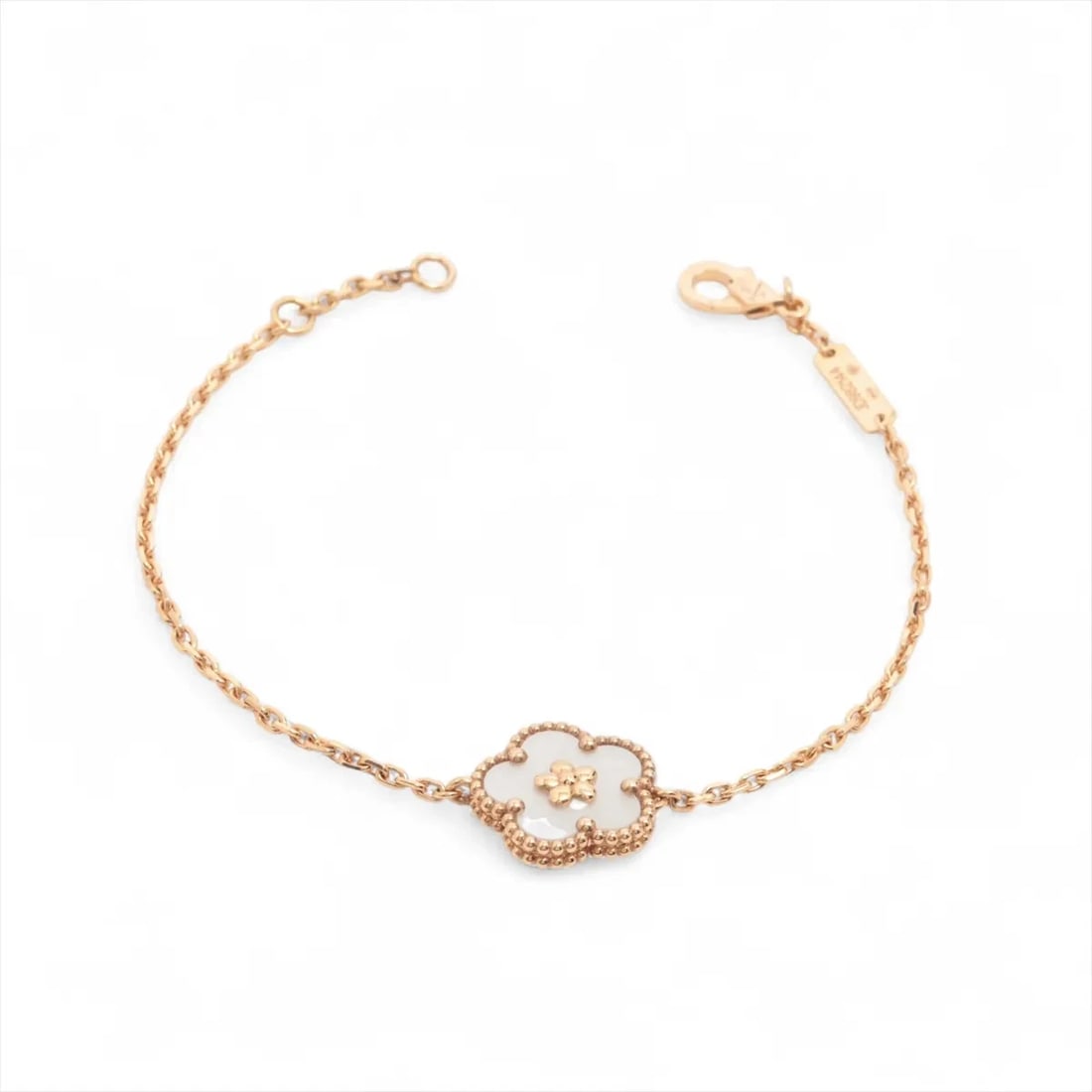 VAN CLEEF & ARPELS LUCKY SPRING PLUM BLOSSOM BRACELET: Van Cleef & Arpels lucky spring plum blossom Bracelet Brand: Van Cleef & Arpels Type/Style: Bracelet Material: 750(PG) Color: Not Specified Size: (CM) Bracelet length:17.6 (Inch) Bracelet Length:6.9in