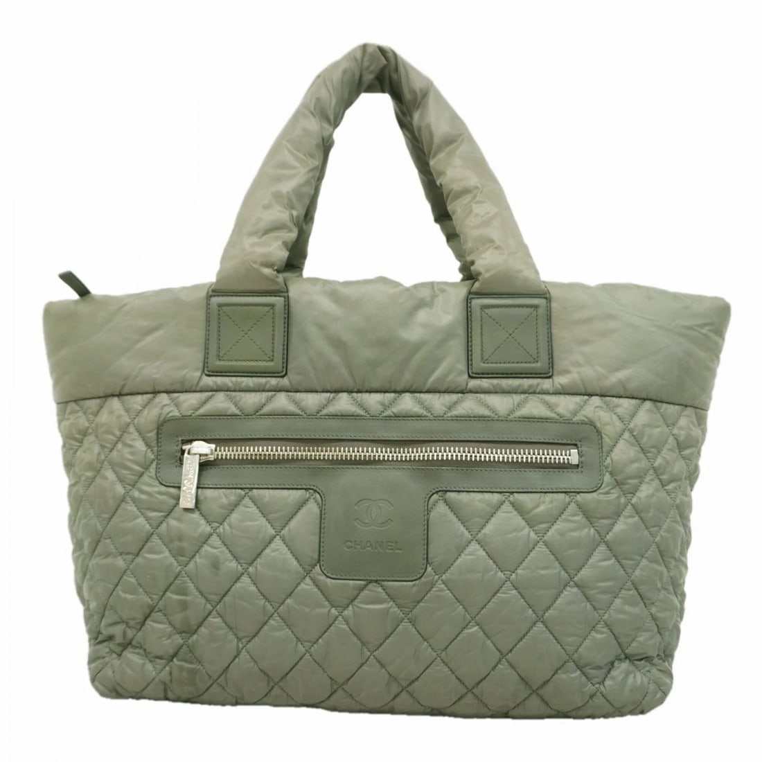 CHANEL COCO COCOON NYLON TOTE BAG, MOSS GREEN: Chanel Coco Cocoon Nylon Tote Bag, Moss Green Brand: Chanel Type/Style: Tote bag Material: Nylon Color: Moss green Size: (HxWxD) 31cm x 38cm x 17cm / 12.2'' x 14.96'' x 6.69'' Accessories: None