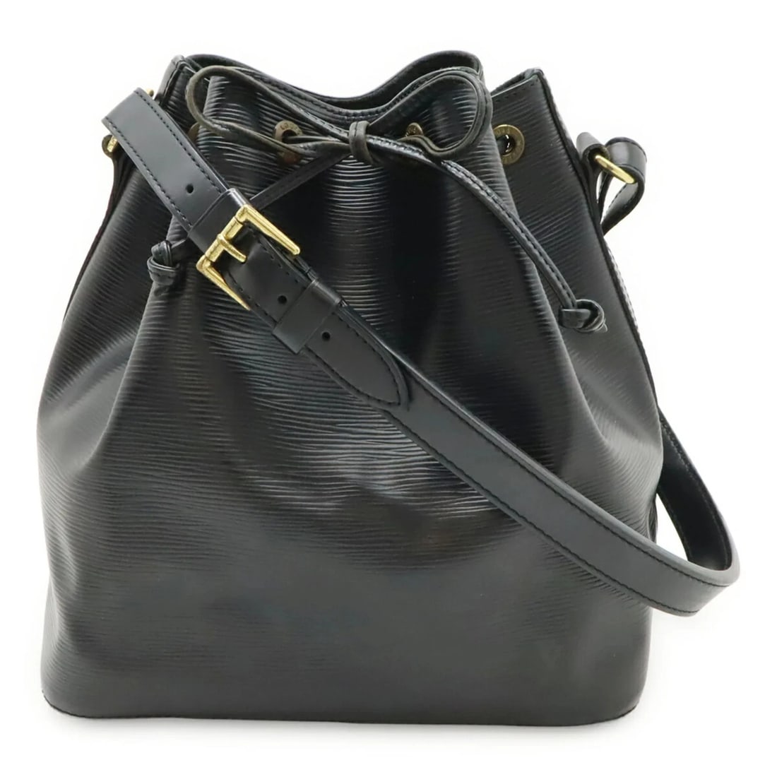 LOUIS VUITTON EPI PETIT NOÉ SHOULDER BAG: Louis Vuitton Epi Petit Noé Shoulder Bag Brand: Louis Vuitton Type/Style: Shoulder bag Material: Epi leather Color: Black, Noir Size: (HxWxD) 27cm x 25cm x 19cm / 10.62'' x 9.84'' x 7.48'' Accesso