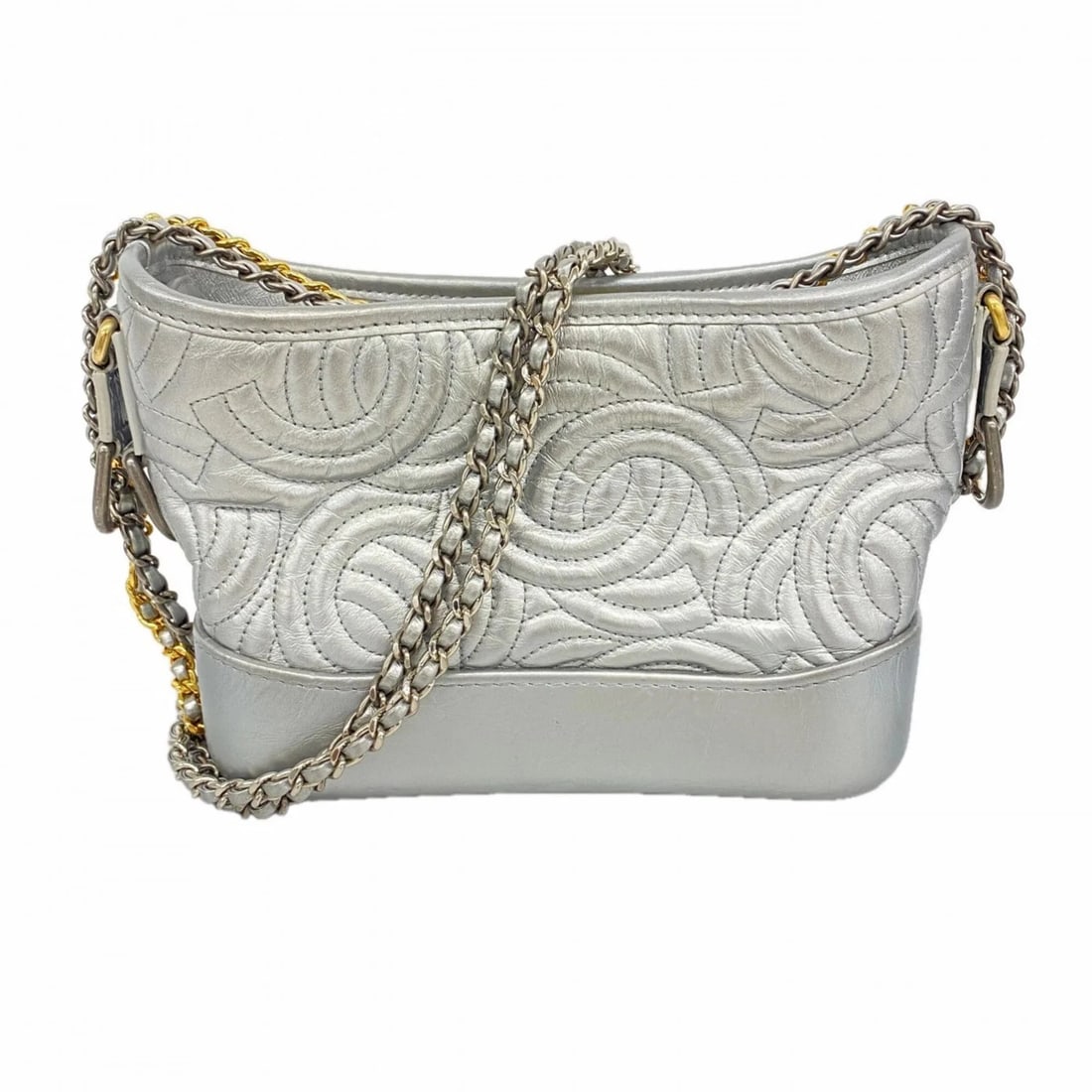 CHANEL SHOULDER BAG, CHAIN SHOULDER: Chanel Shoulder Bag, Chain Shoulder Brand: Chanel Type/Style: Shoulder bag Material: Leather Color: Silver Size: HxWxD) 13.5cm x 20.5cm x 8.5cm / 5.31'' x 8.07'' x 3.34'' Accessories: None