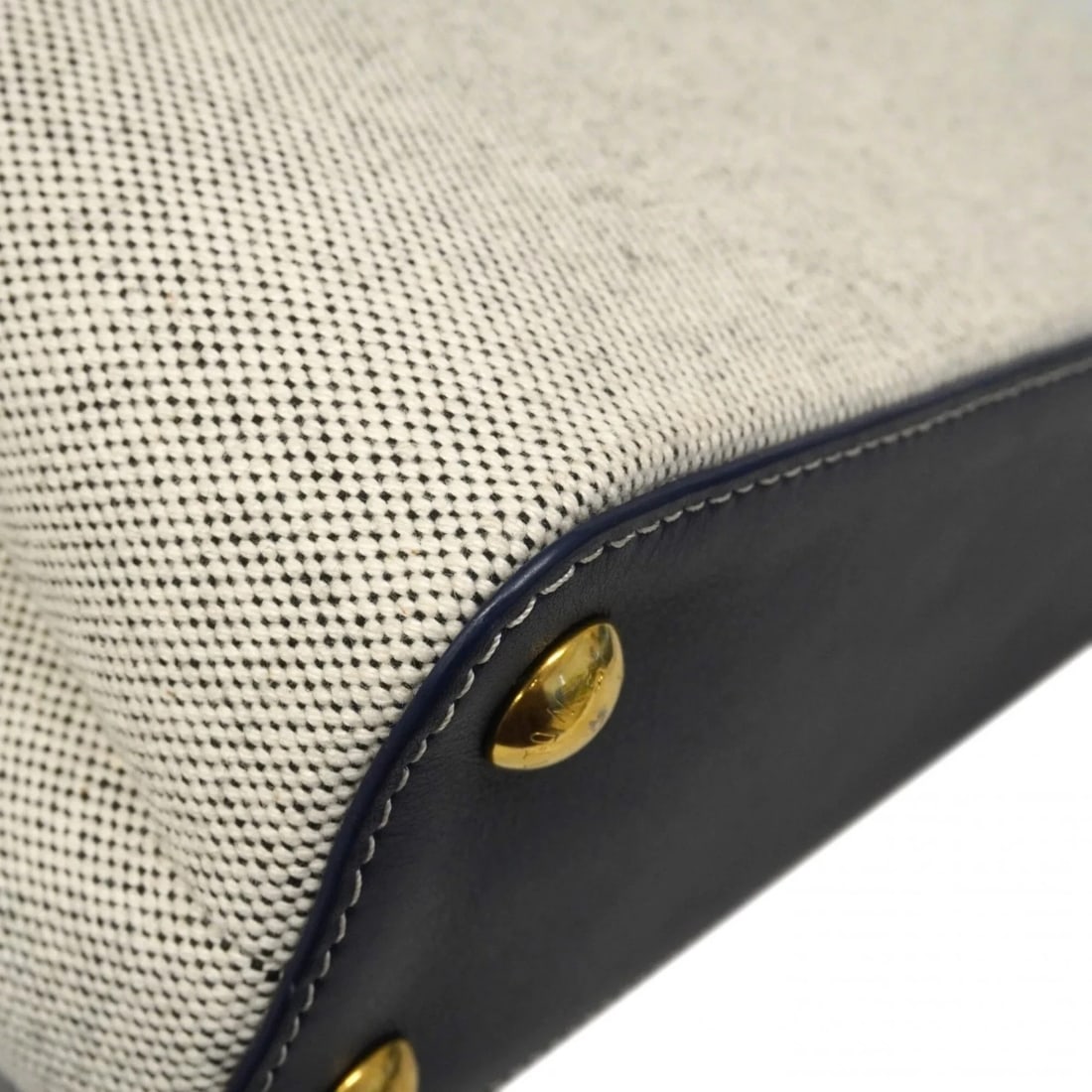 LOUIS VUITTON CAPUCINES BB HANDBAG - 4