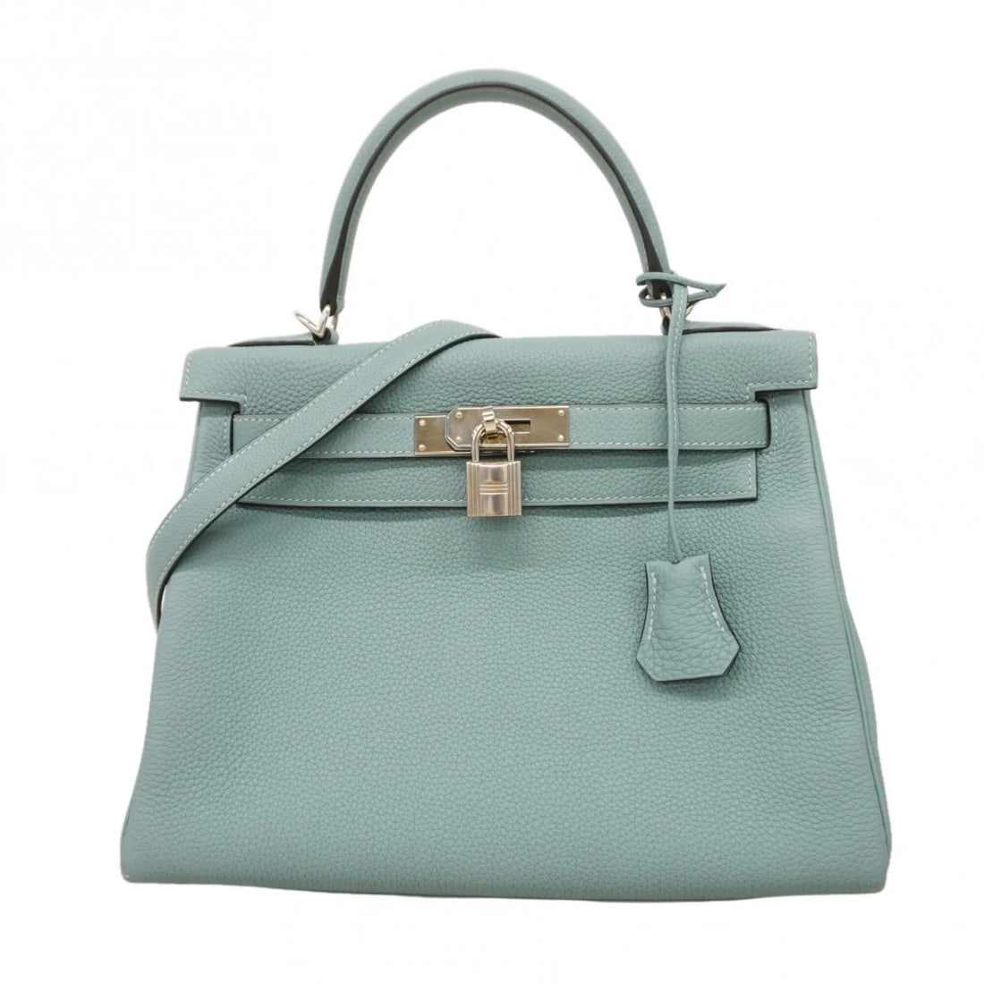 HERMES KELLY 28 TOGO LEATHER HANDBAG: Hermes Kelly 28 Togo Leather Handbag Brand: Hermes Type/Style: Handbag Material: Togo leather Color: Ciel Size: (HxWxD) 22cm x 28cm x 12cm / 8.66'' x 11.02'' x 4.72'' Accessories: None Accessories