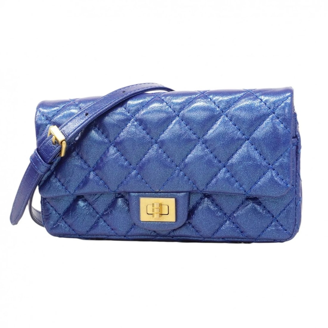 CHANEL SHOULDER BAG MATELASSÉ LEATHER BLUE: Chanel Shoulder Bag Matelassé Leather Blue Brand: Chanel Type/Style: Shoulder bag Material: Leather Color: Blue Size: (HxWxD) 10cm x 16.5cm x 5cm / 3.93'' x 6.49'' x 1.96'' Accessories: None