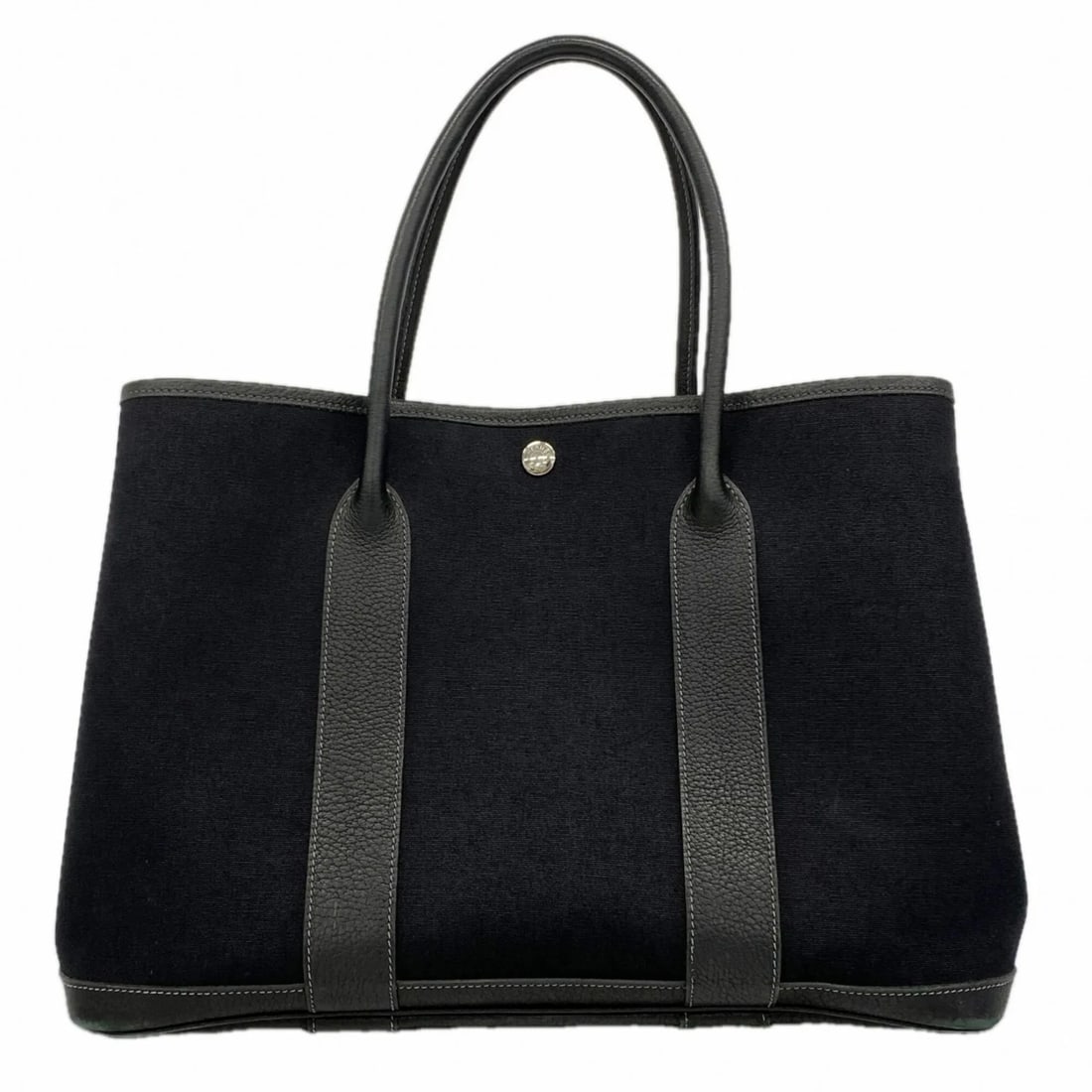 HERMES GARDEN PM TOTE BAG, TOILE OFFICIER: Hermes Garden PM Tote Bag, Toile Officier Brand: Hermes Type/Style: Tote bag Material: Toile officier Color: Black Size: (HxWxD) 26.5cm x 37cm x 17.5cm / 10.43'' x 14.56'' x 6.88'' Accessories: No