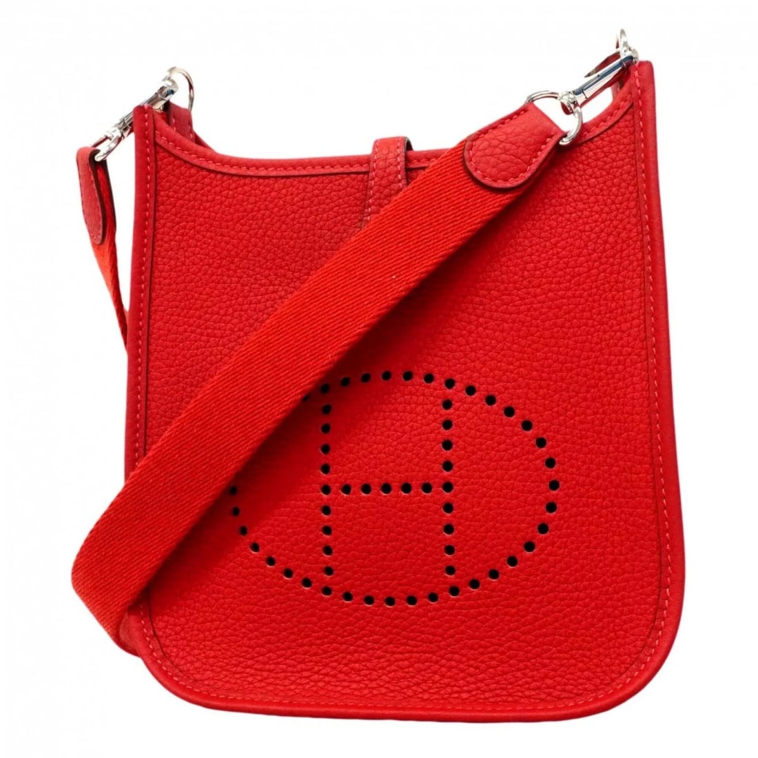 HERMES EVELYNE TPM SHOULDER BAG: Hermes Evelyne TPM Shoulder Bag Brand: Hermes Type/Style: Shoulder bag Material: Taurillon clemence leather Color: Vermilion Size: (HxWxD) 18cm x 17.5cm x 5.5cm / 7.08'' x 6.88'' x 2.16'' Accessor