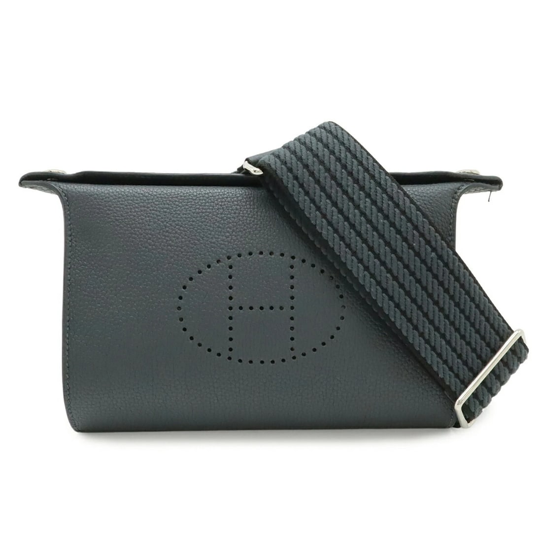 HERMES HERMES VIDE POCHE H EVELYNE SHOULDER BAG: HERMES Hermes Vide Poche H Evelyne Shoulder Bag Brand: Hermes Type/Style: Shoulder bag Material: Togo leather Color: none Size: (HxWxD) 14.5cm x 21cm x 4cm / 5.7'' x 8.26'' x 1.57'' Accessories: None