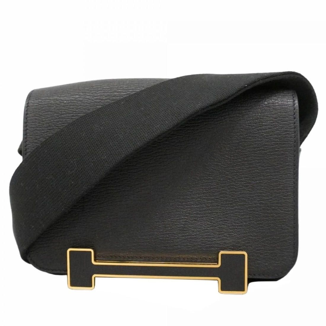 HERMES GETA CHEVRE MYSORE SHOULDER BAG, BLACK: Hermes Geta Chevre Mysore Shoulder Bag, Black Brand: Hermes Type/Style: Shoulder bag Material: Chevre myzore leather Color: Black Size: (HxWxD) 17cm x 20cm x 7.5cm / 6.69'' x 7.87'' x 2.95'' Acces