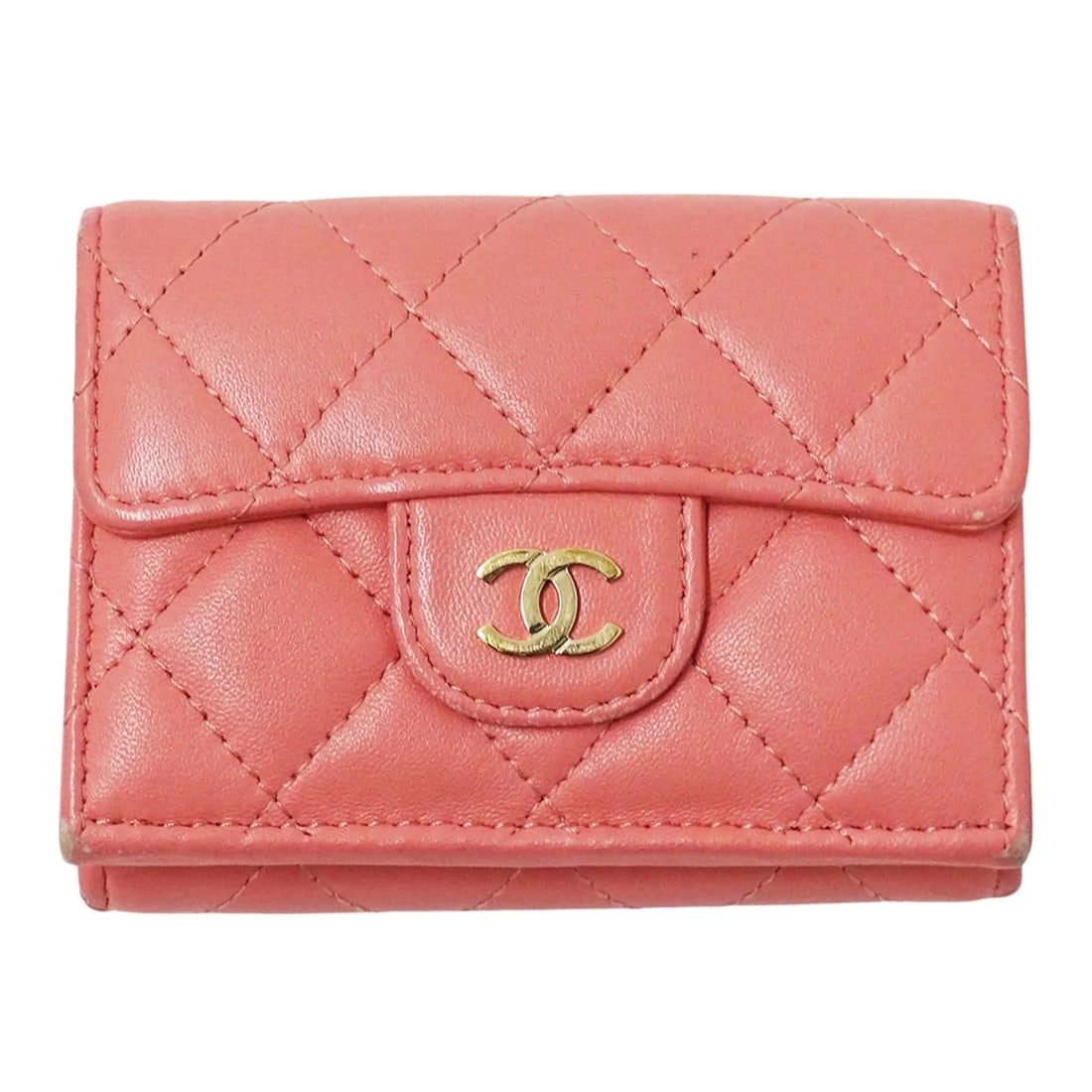 CHANEL MATELASSÉ WOMEN'S TRI-FOLD WALLET, LAMBSKIN: Chanel Matelassé Women's Tri-fold Wallet, Lambskin Brand: Chanel Type/Style: Type Wallet (tri-fold) Material: Leather Color: Pink Size: (HxWxD) 7.5cm x 10.5cm x 3.5cm / 2.95'' x 4.13'' x 1.37''
