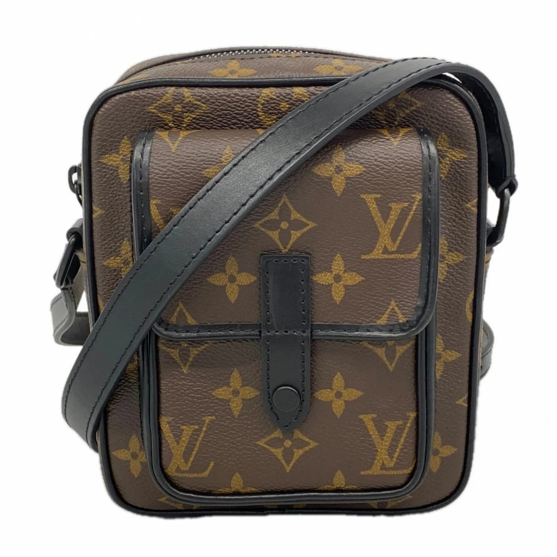 LOUIS VUITTON MONOGRAM MACASSAR CHRISTOPHER WEARABLE WALLET: Louis Vuitton Monogram Macassar Christopher Wearable Wallet Brand: Louis Vuitton Type/Style: Shoulder bag Material: none Color: Brown Size: (HxWxD) 18.5cm x 15cm x 5cm / 7.28'' x 5.9'' x 1.96'' Ac