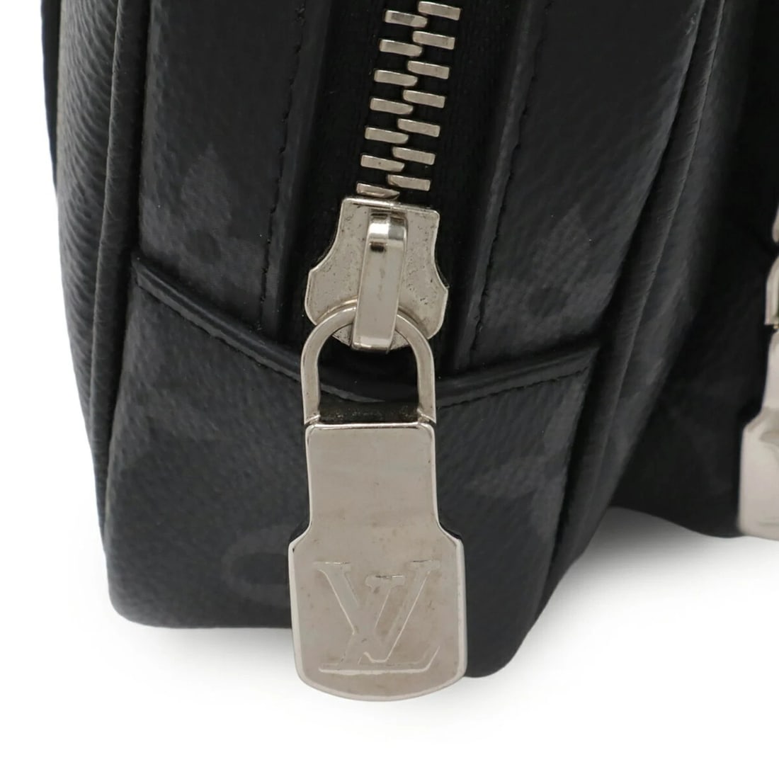 LOUIS VUITTON MONOGRAM ECLIPSE OUTDOOR POCHETTE - 5